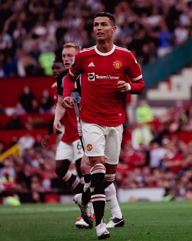 包含罗西发威,尤文图斯擒下曼联斩获胜利的词条 包含罗西发威,尤文图斯擒下曼联斩获胜利的词条