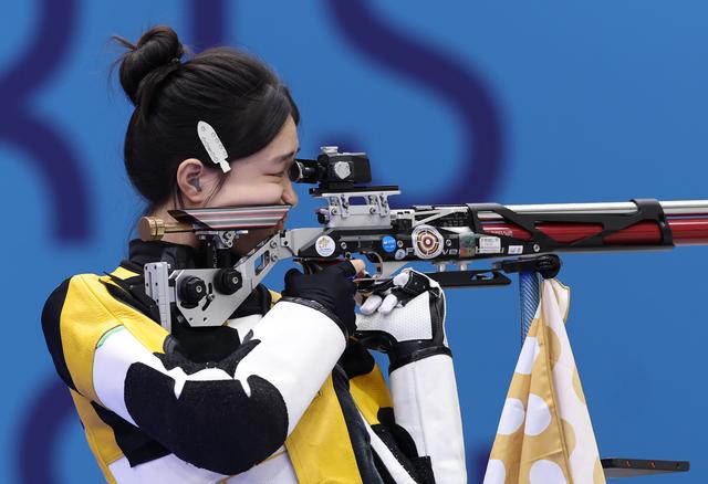 黑白直播-女子撑杆跳高项目塞尔维亚选手夺得亚军的简单介绍