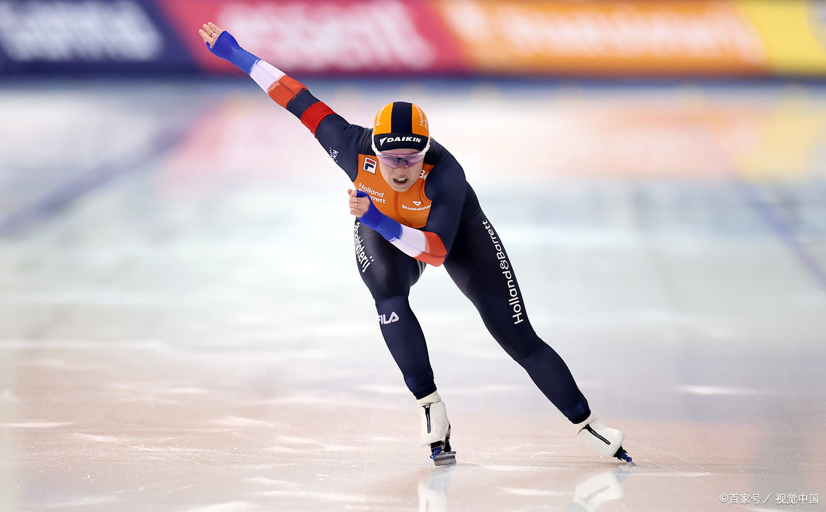 斯洛伐克代表团在体操比赛中表现出色 斯洛伐克代表团在体操比赛中表现出色