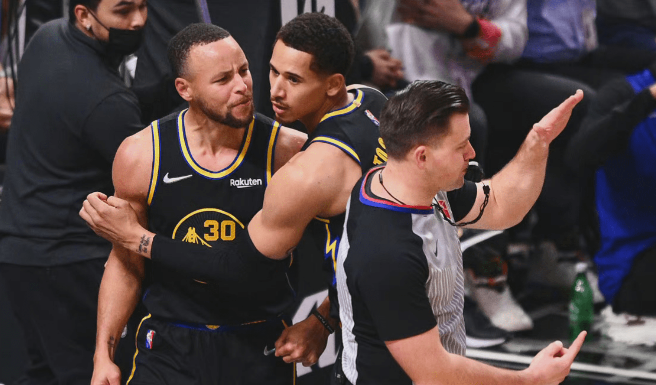 黑白直播nba在线观看-北美赛事燃爆全场一支球队连胜三场