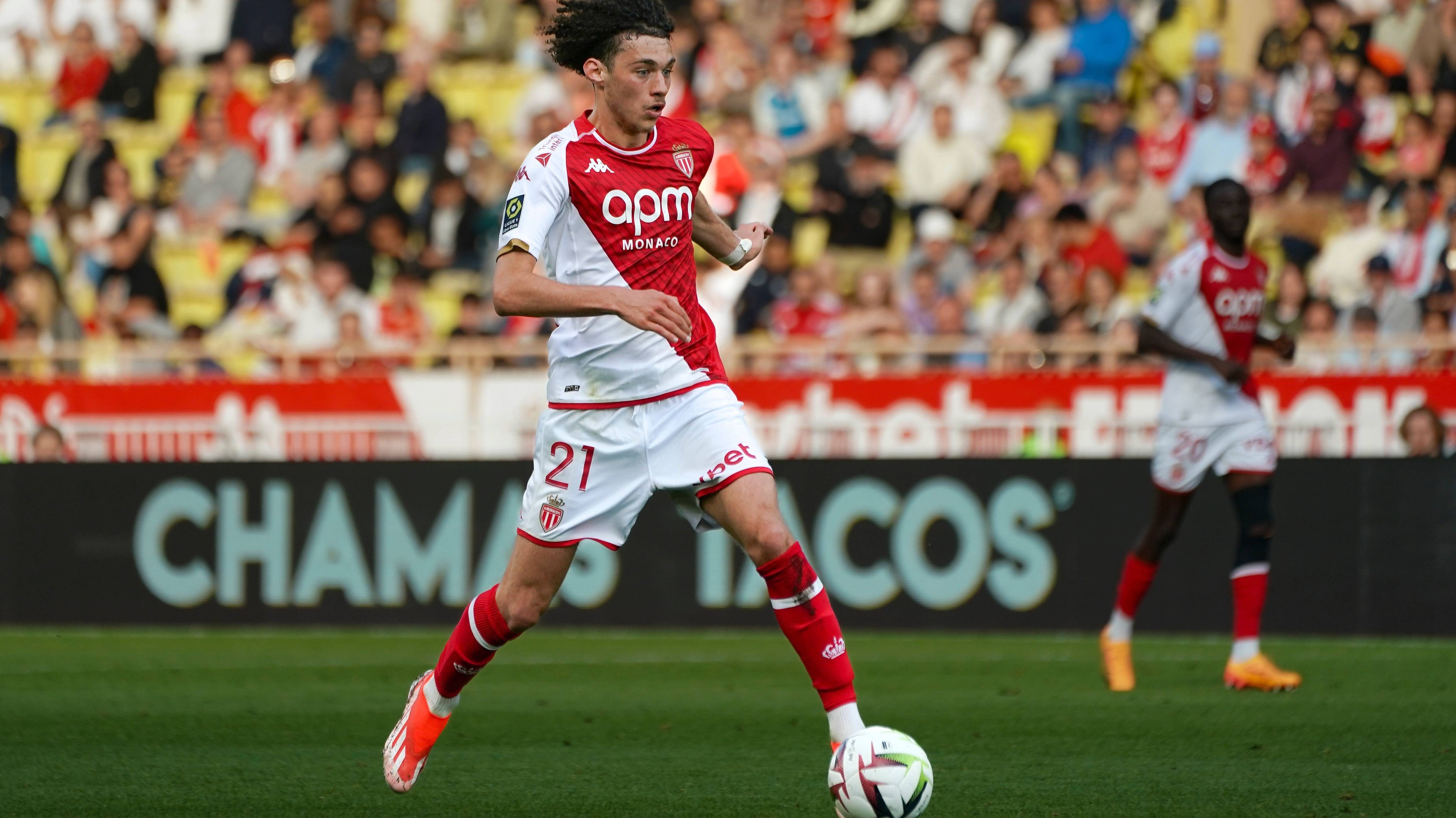 黑白直播体育-摩纳哥客场夺冠，反弹迹象明显