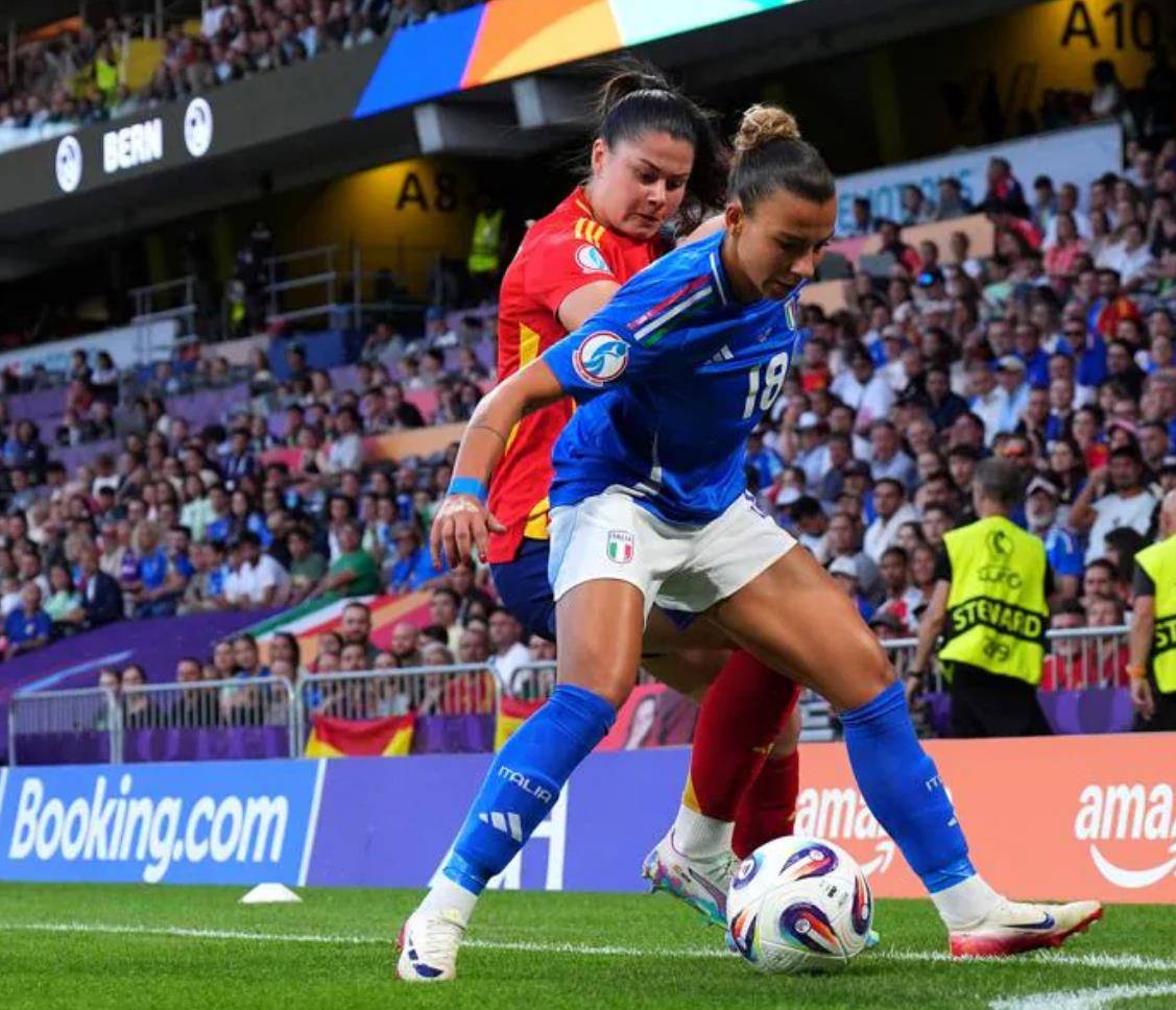 黑白直播nba-西班牙锋线火力强劲欧洲锦标赛