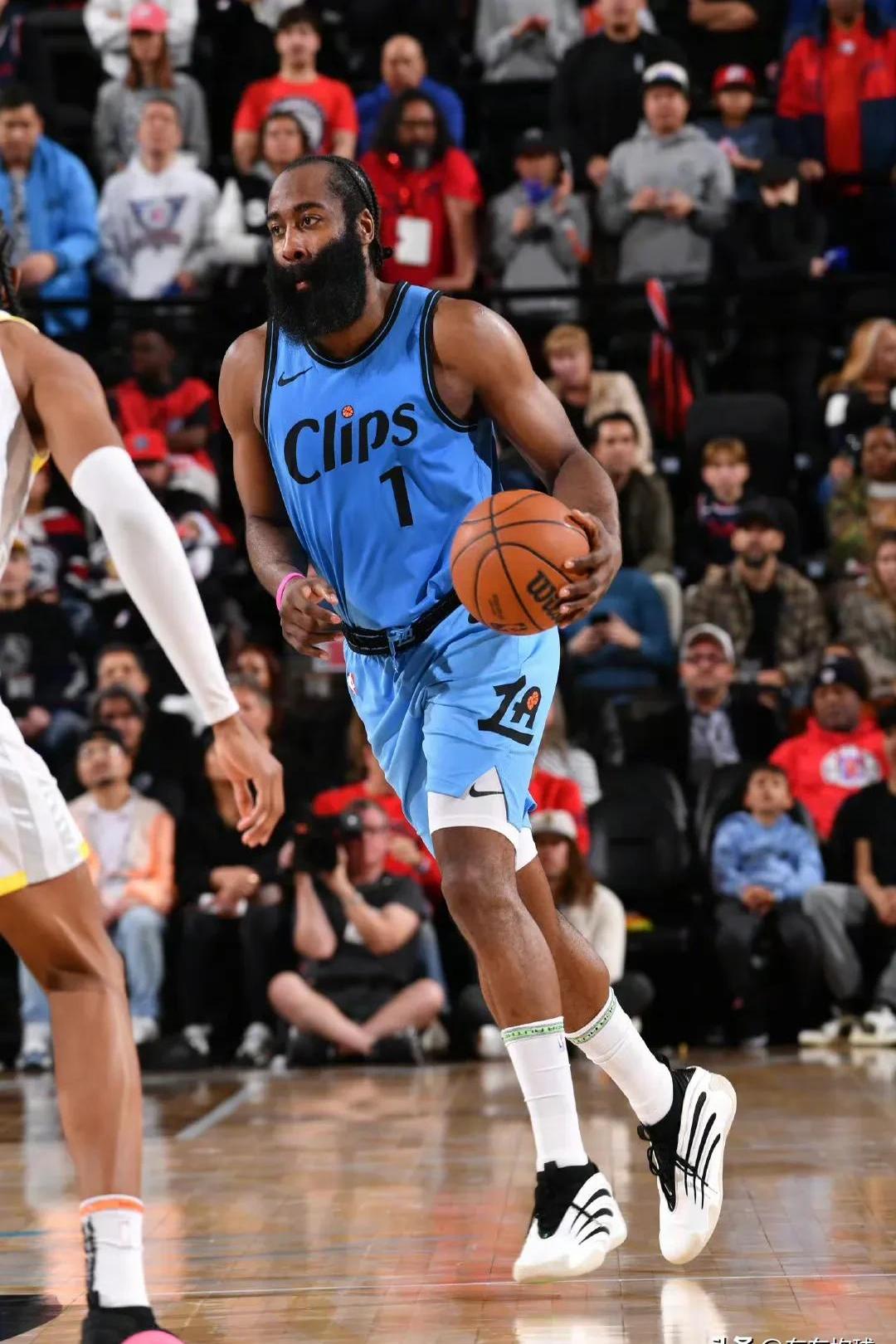 关于火箭球星哈登因伤缺席下一场对阵太阳的比赛的信息 关于火箭球星哈登因伤缺席下一场对阵太阳的比赛的信息