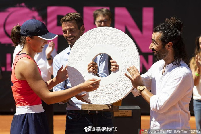 波兰客场击败瑞士,险胜晋级欧锦赛! 波兰客场击败瑞士,险胜晋级欧锦赛!