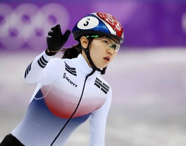 关于短道速滑韩国选手实力出众，夺得双金牌的信息