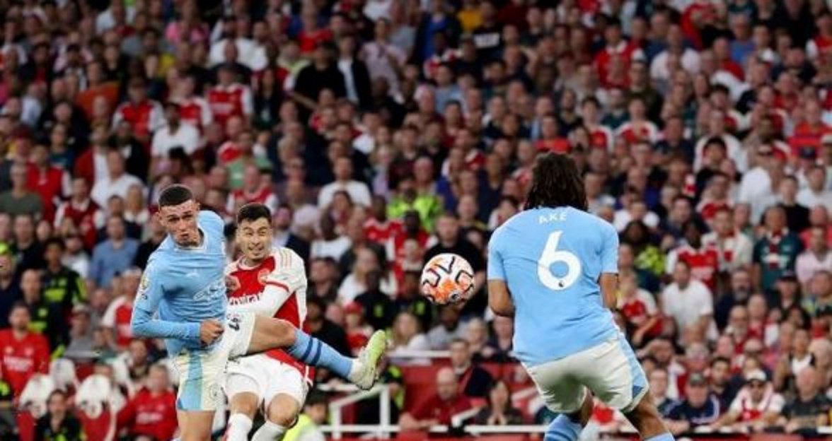 黑白直播nba-阿森纳血洗曼城，苏亚雷斯制霸全场的简单介绍