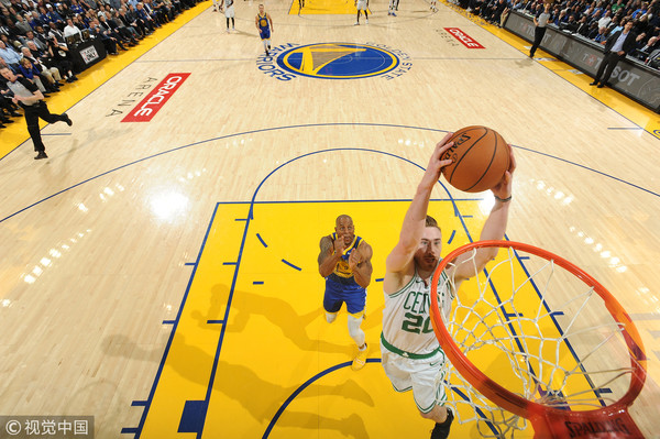 黑白直播体育-绿军客场擒丹佛，海沃德砍下30分