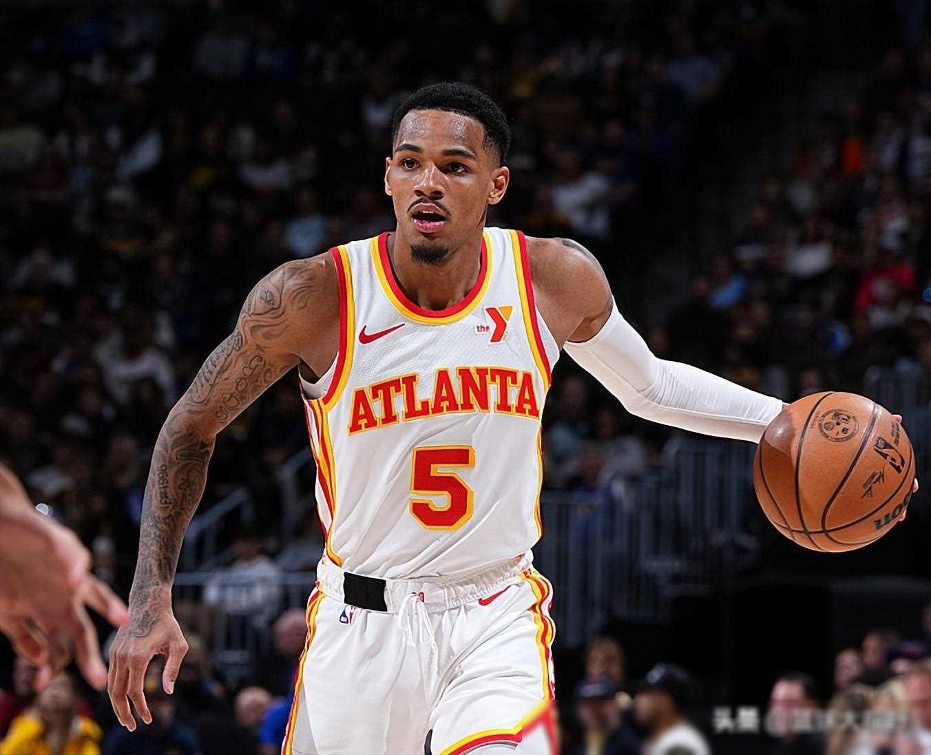 老鹰逆转掘金，取得胜利