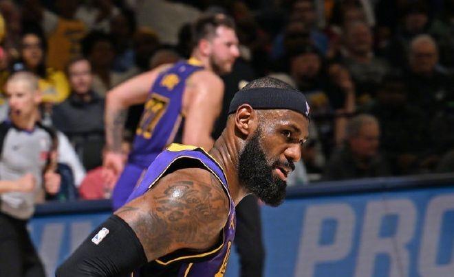 黑白直播nba-战灰熊湖人逆袭豪取胜利