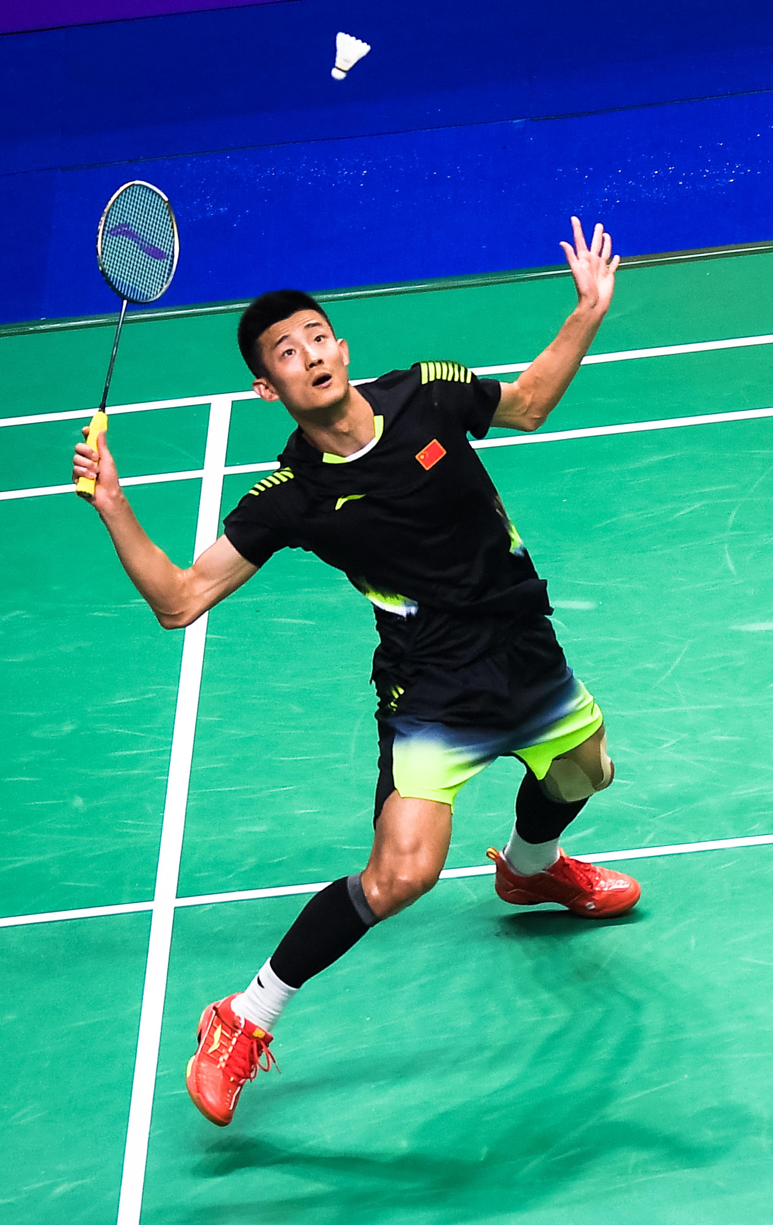 黑白直播在线观看-包含韩国羽毛球队绝地反击英格兰羽毛球队，谌龙制霸全场的词条