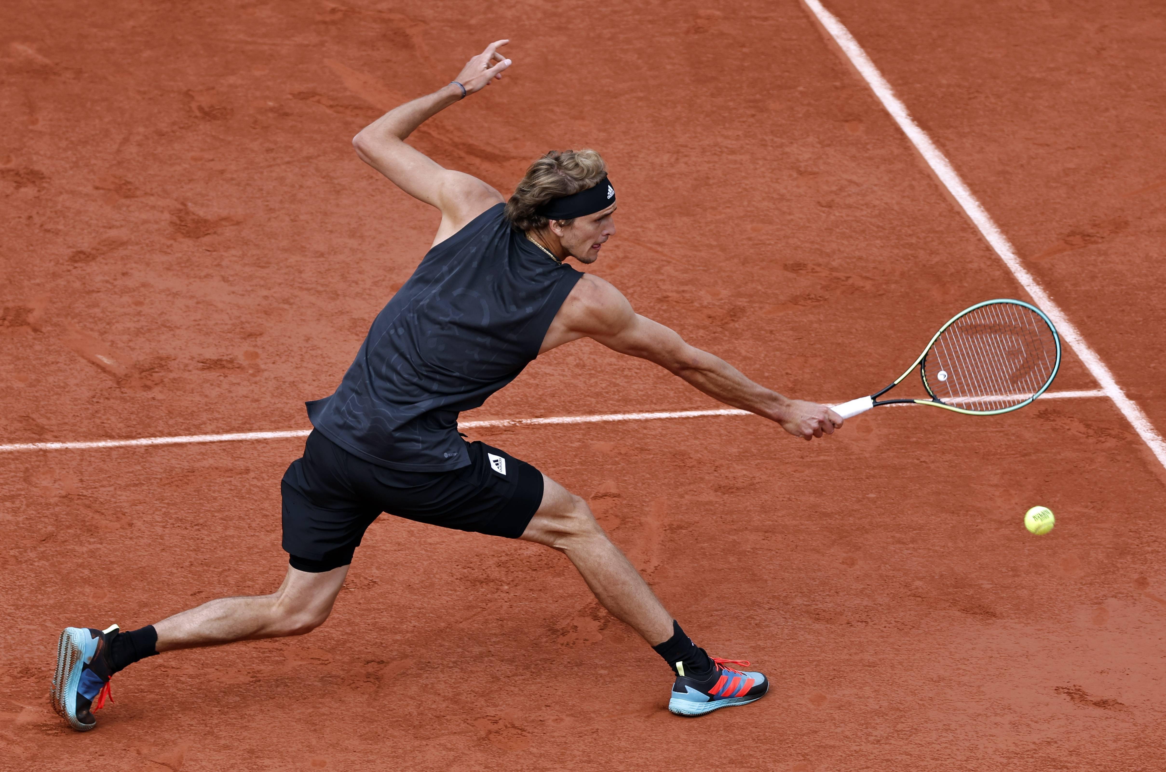 黑白直播网-法国网球队轻取世界网球队，兹维列夫完成帽子戏法的简单介绍