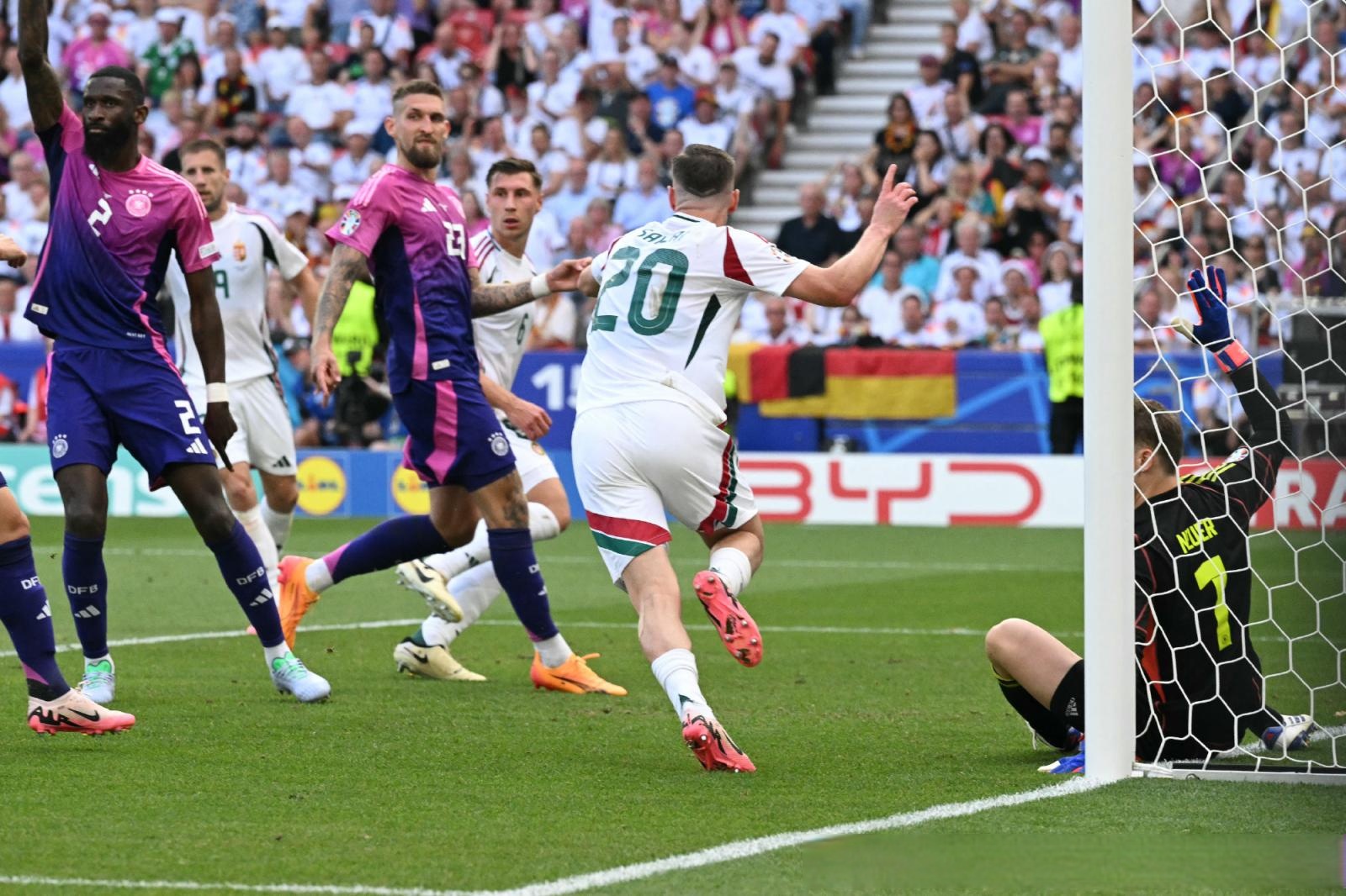 黑白直播免费体育直播-德国队翻盘波兰队，梁靖崑点燃赛场