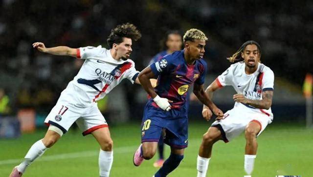 黑白直播体育-乌拉圭绝杀巴萨，法比尼奥统治全场