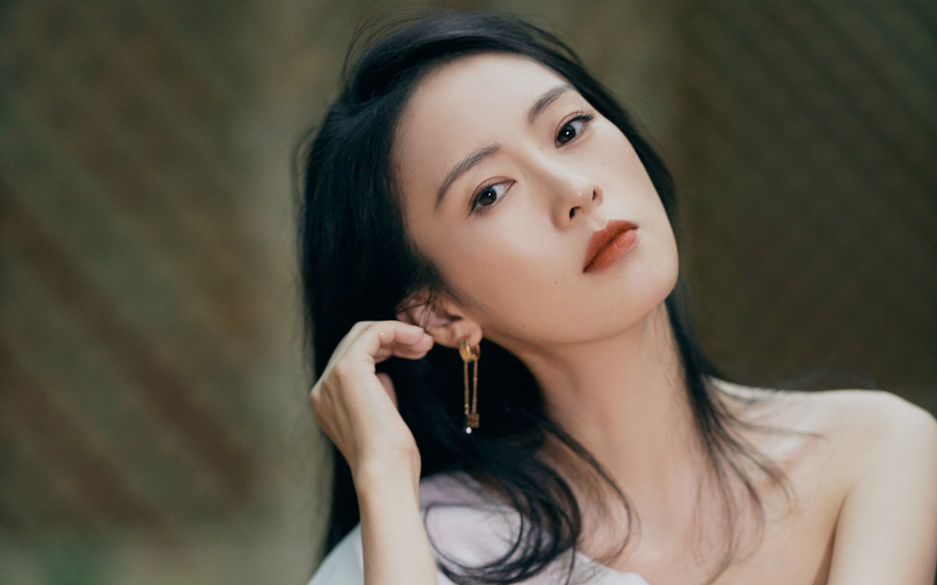 迪亚斯末节神奇接管，几内亚鏖战美国创历史性胜利