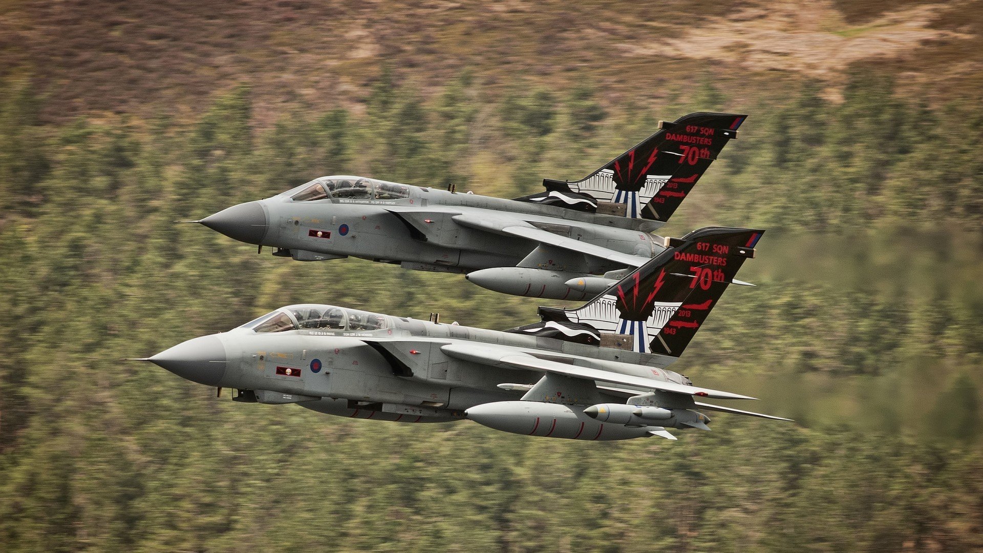 土英豪门的绿茵博弈，福登一剑封喉，曼城绝境突围