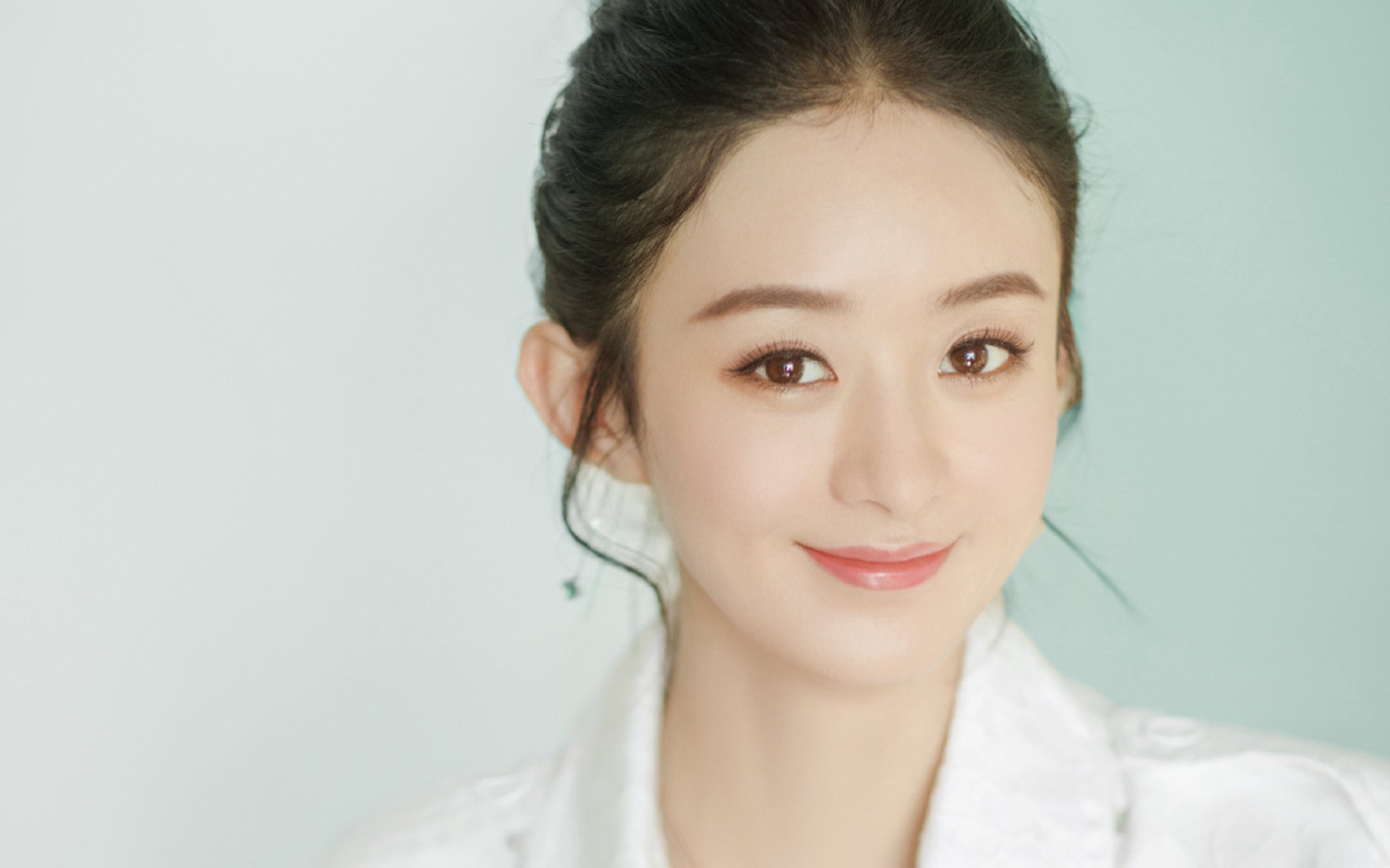 黑白直播-塞维利亚主场奏凯,阿什拉夫数据封神,一场战术的完胜与个体的闪耀