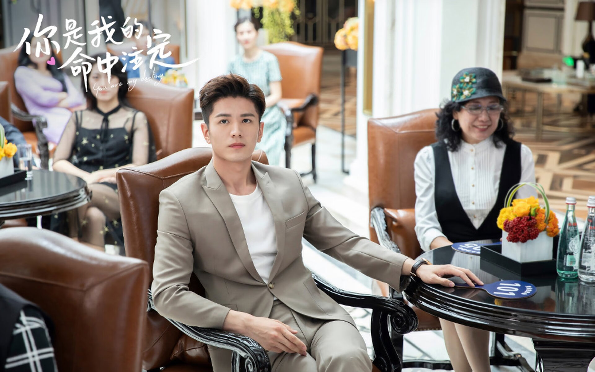 范戴克一锤定音，波兰高效反击轻取挪威，战术执行与关键先生如何改写比赛天平？