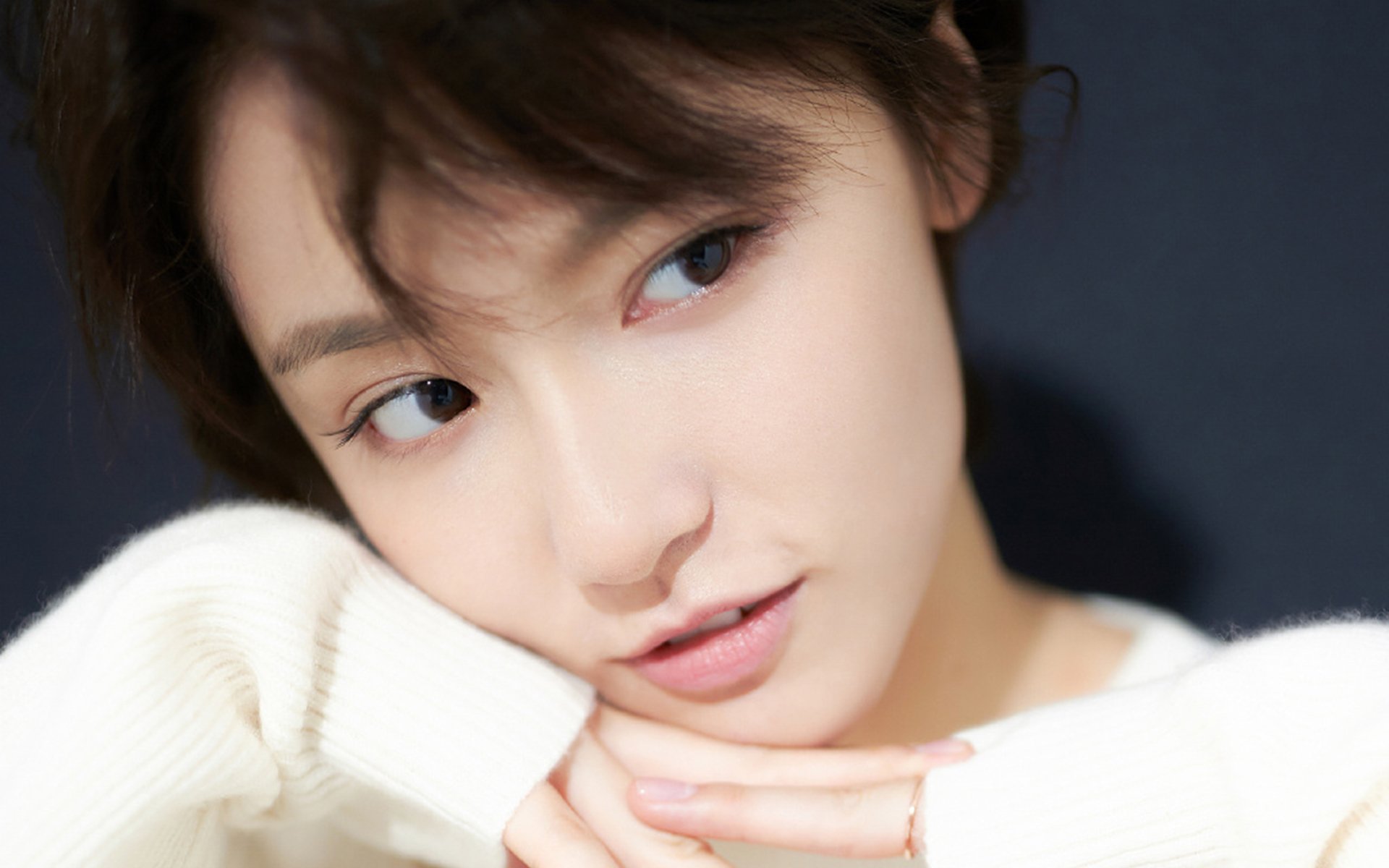 复仇之刃划破北美夜空,阿方索·戴维斯主宰生死局,哥伦比亚险胜塞尔维亚
